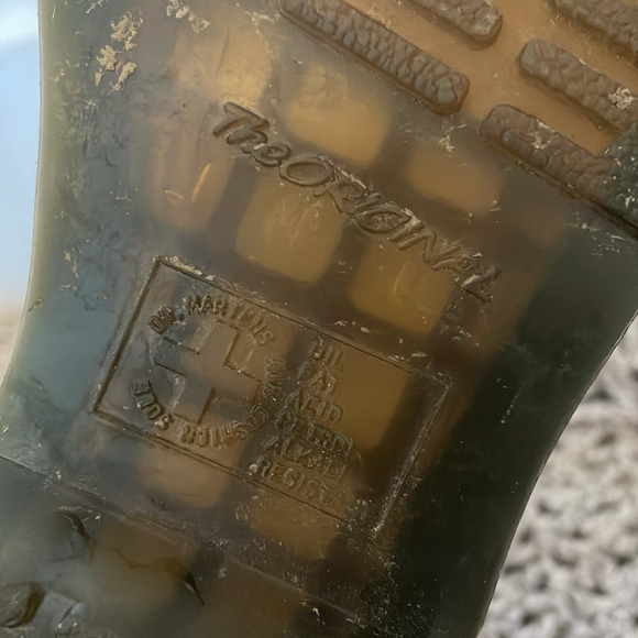 Dr. Martens Pink patent Lace Combat 1460 boots - Picture 9 of 12